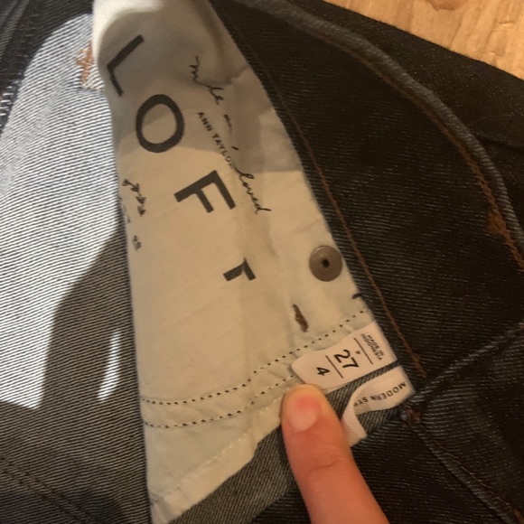 Loft straight leg jeans in dark rinse sz 4/27 - Picture 7 of 7